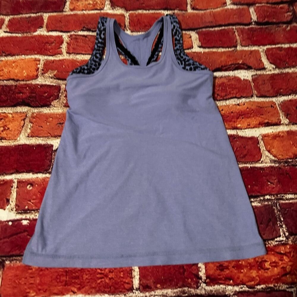 Lululemon tank top with sports bra attached